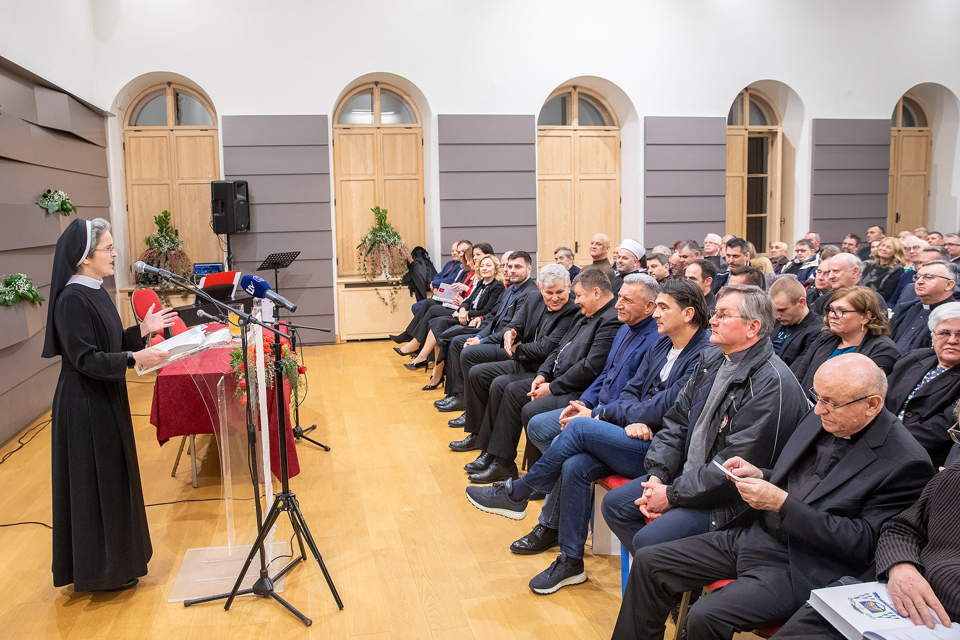 Predstavljen Zbornik Radova Caritas Omnia Sperat U Povodu