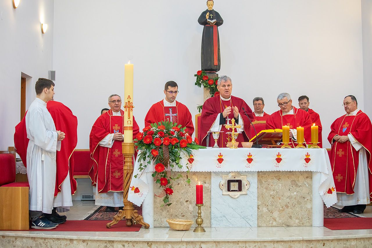 Kutinska Slatina proslavila Stepinčevo IKA