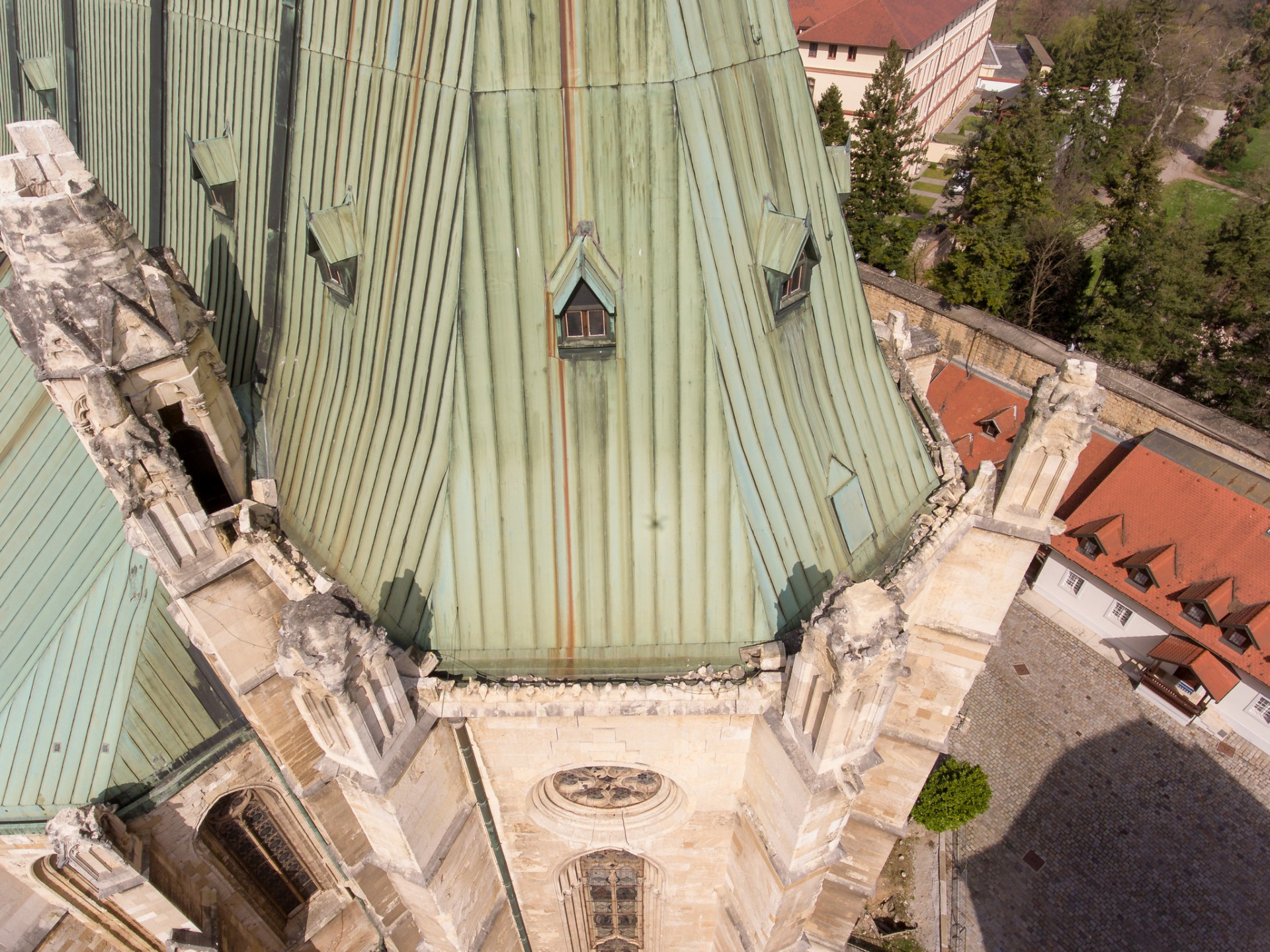 zagrebačka katedrala - pitanje za struku... DJI_0137_katedrala_foto_Josip-Ninkovic