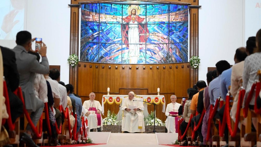 susret pape franje s biskupima svećenicima osobama posvećenog života