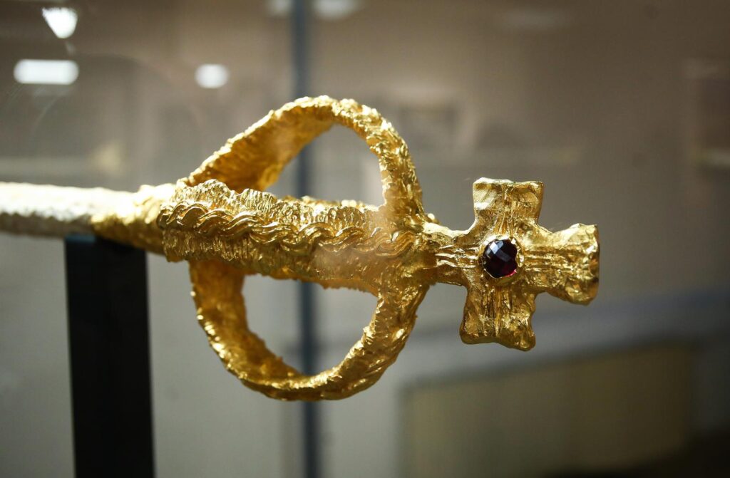 Foto: Emica Elvedji / PIXSELL // „Duvno polje – kraljevsko prijestolje: Suvremena interpretacija predaje o krunidbi kralja Tomislava“ i promocija monografije.